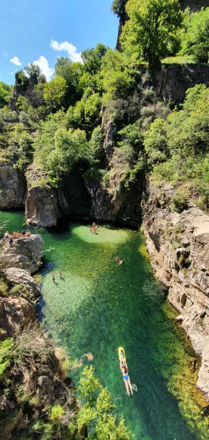 La Grange - Chez Gisi - Fuer Naturliebhaber, Abenteurer Und Geniesser Rocles  المظهر الخارجي الصورة